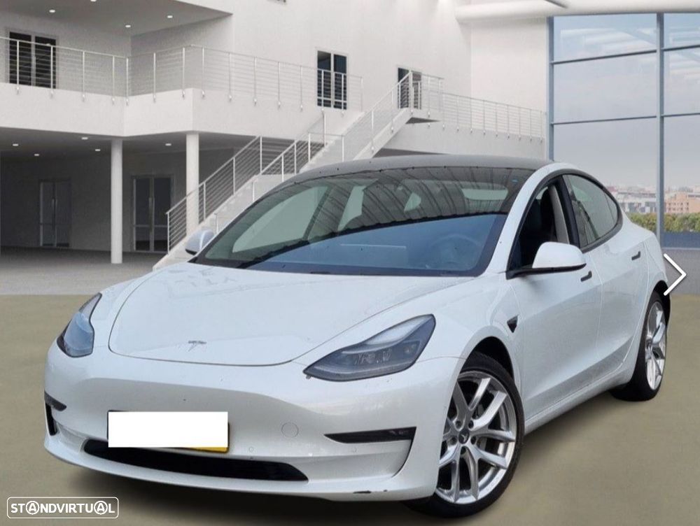 Tesla Model 3 Long-Range RWD - 2