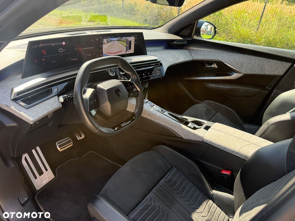 Peugeot 5008 Hybrid 136 e-DSC GT - 30