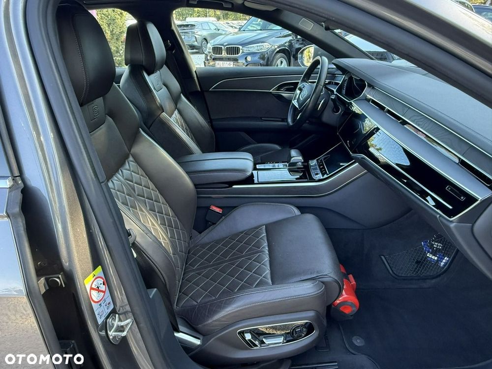 Audi A8 - 15