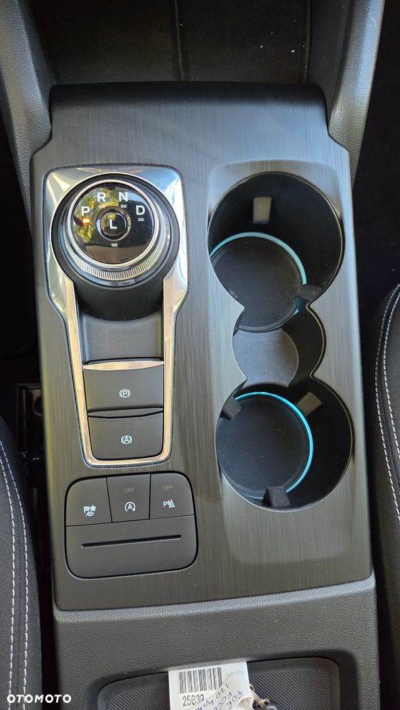 Ford Focus Turnier 1.5 EcoBlue Start-Stopp-System TITANIUM STYLE - 26