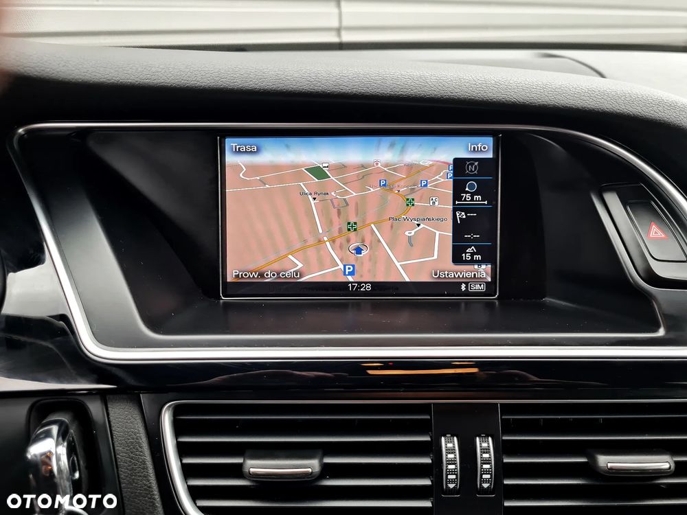 Audi A4 Avant 2.0 TDI DPF clean diesel quattro S line Sportpaket - 29