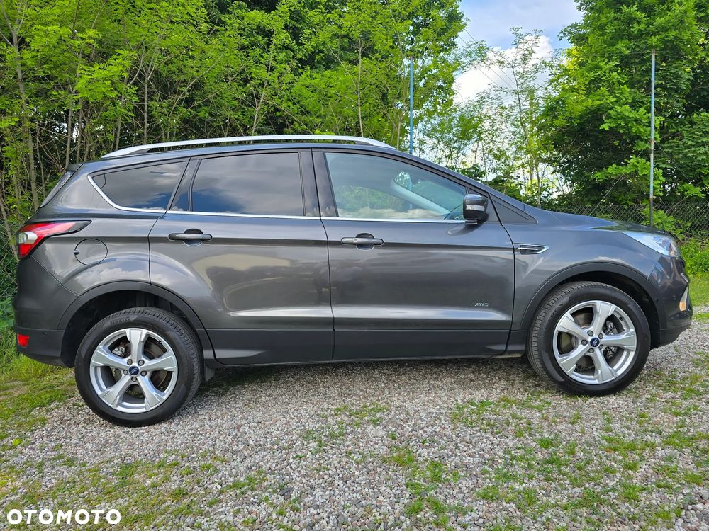 Ford Kuga 2.0 TDCi 4WD Titanium - 4