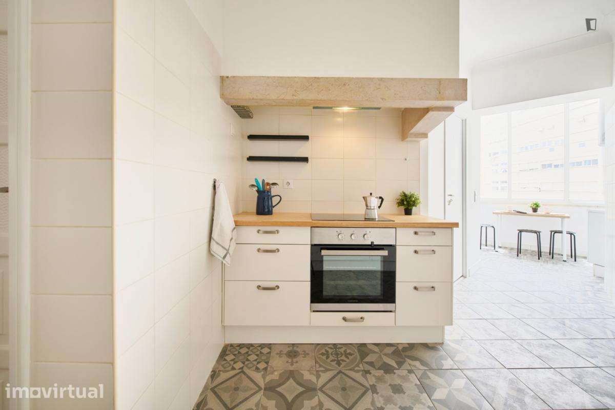 Quarto - localizado em Alvalade Lisbon - Grande imagem: 5/12