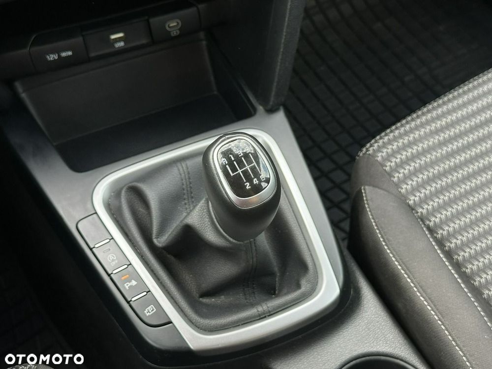 Kia Ceed - 22