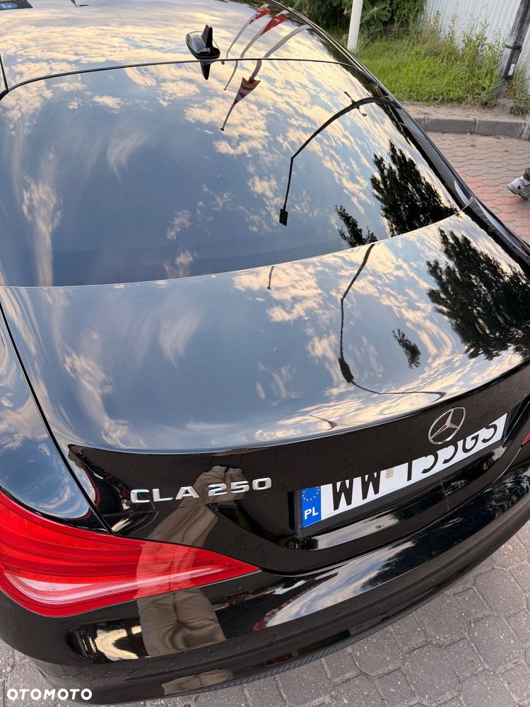 Mercedes-Benz CLA 250 4-Matic - 8