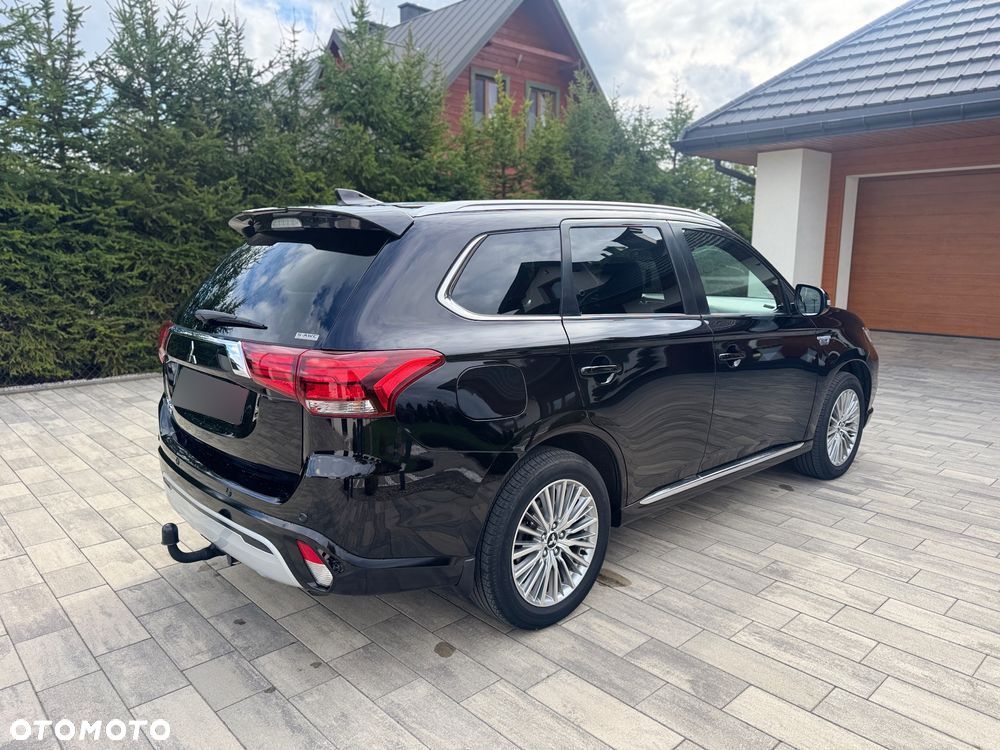 Mitsubishi Outlander 2.4 4WD Plug-In Hybrid Plus - 5