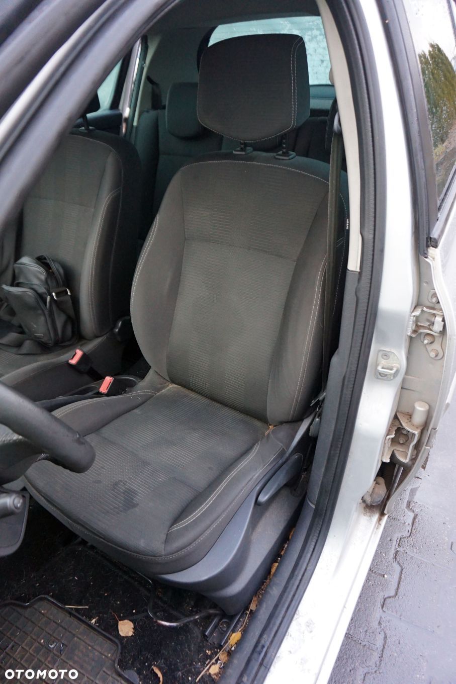 FOTEL PRZEDNI LEWY CLIO III PH2 LIFT 5D HB  RENAULT 2009-2012 - 1