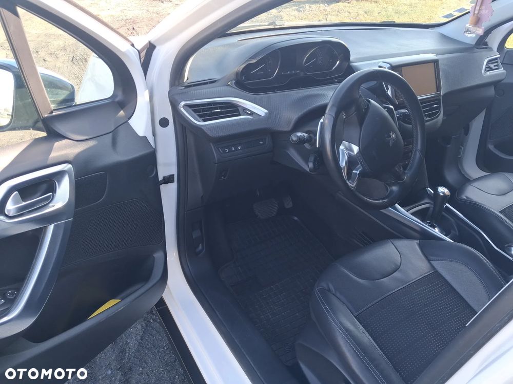 Peugeot 2008 e-HDi FAP 92 ETG6 STOP & START Allure - 6