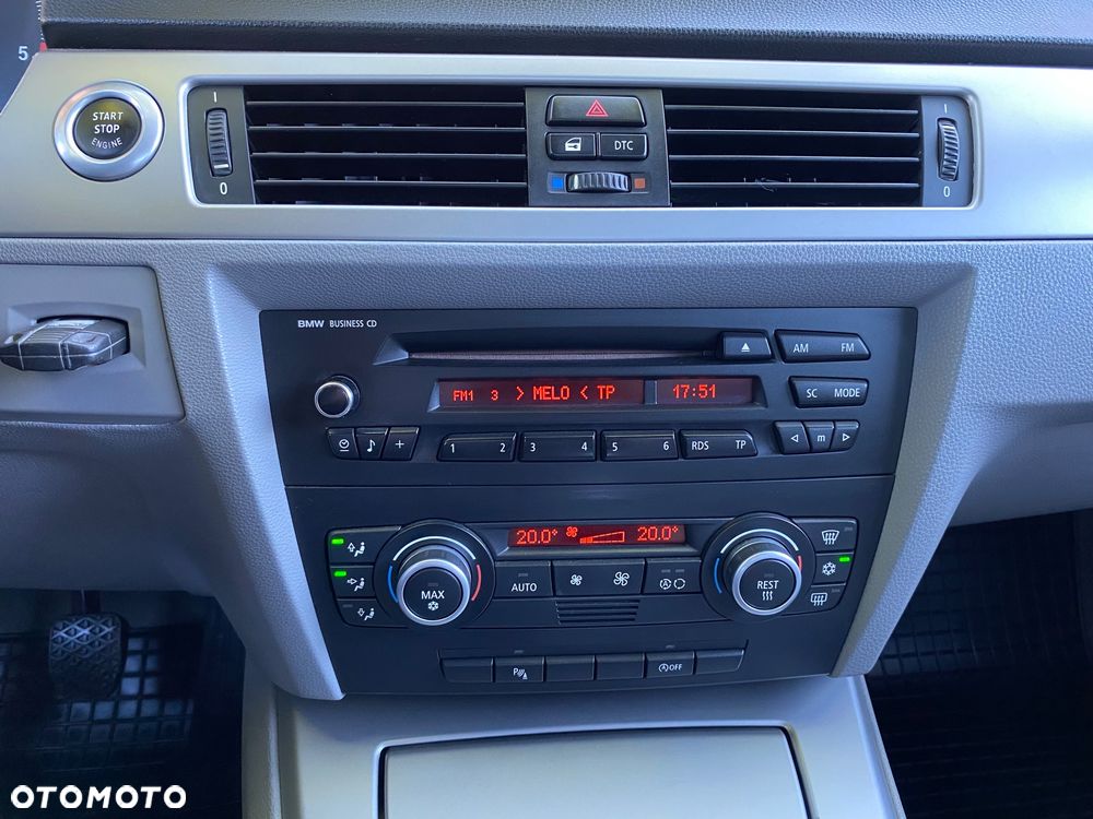 BMW Seria 3 320d - 35