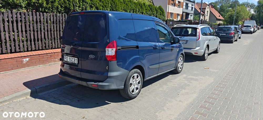 Ford Transit Courier - 3
