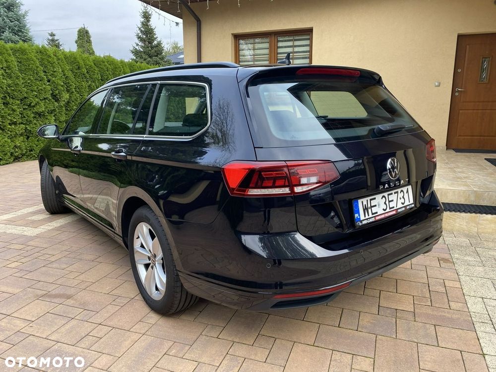 Volkswagen Passat - 14