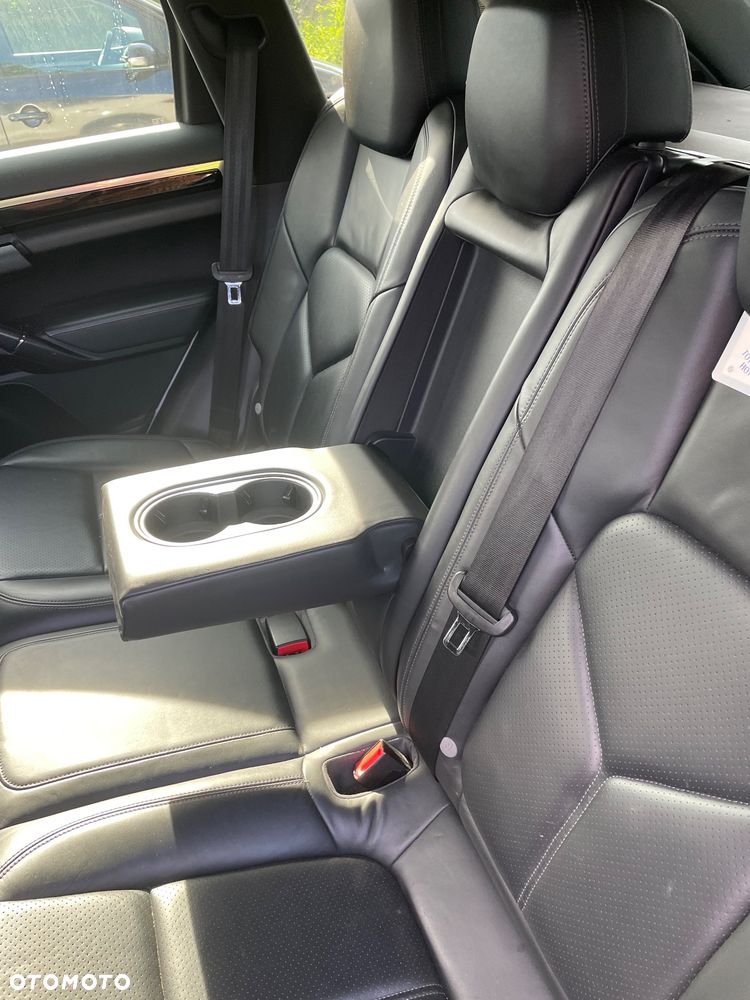 Porsche Cayenne - 6