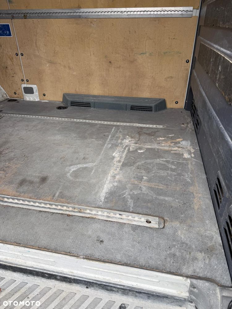 Volkswagen Crafter - 20
