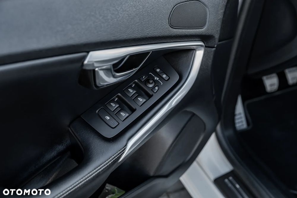 Volvo V40 - 22