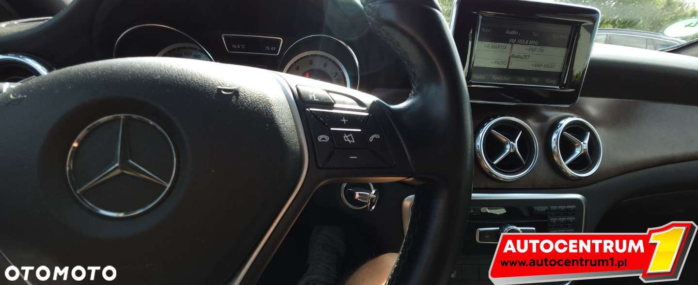 Mercedes-Benz GLA - 32