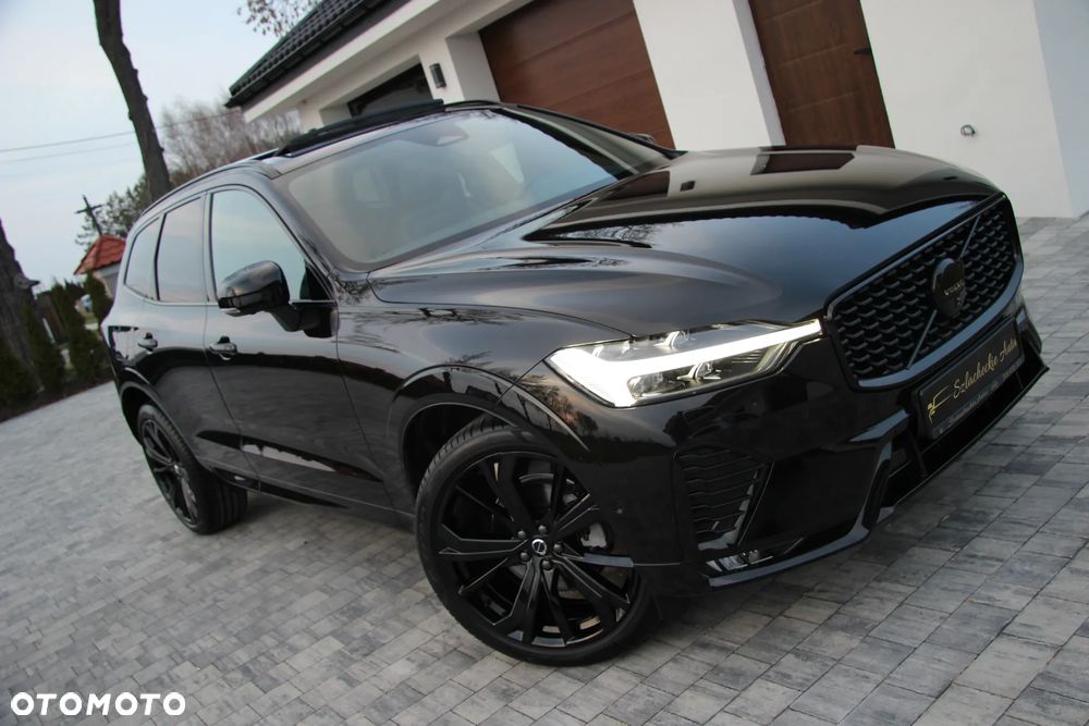 Volvo XC 60 B5 B AWD Plus Black Edition - 8