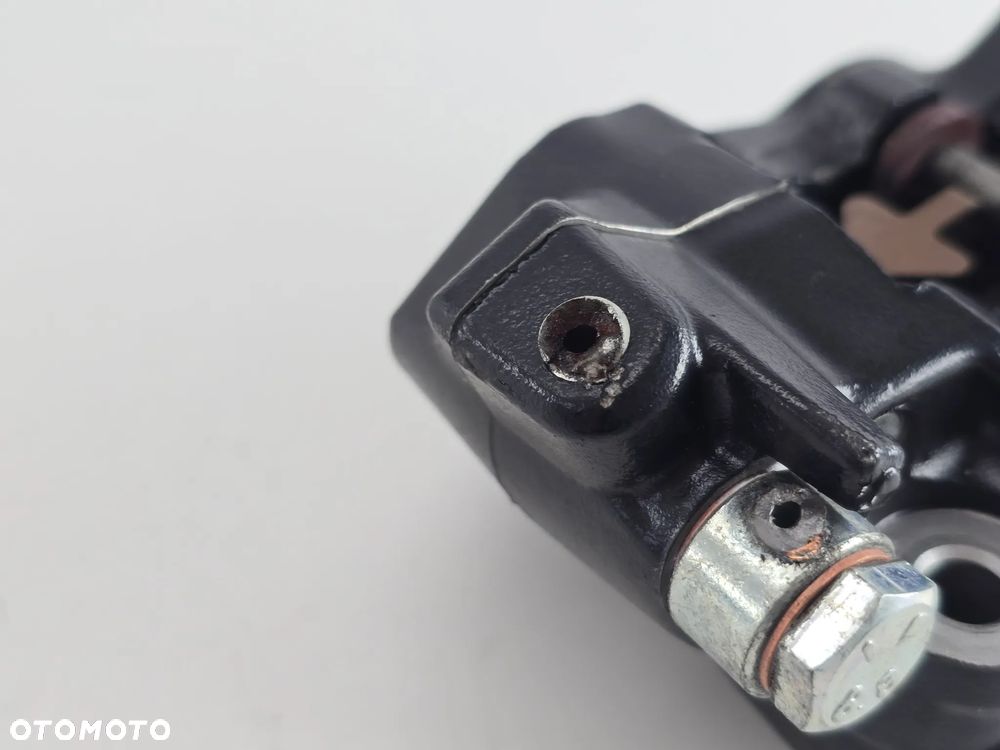 ZACISK HAMULCOWY PRZOD KLOCKI  TRIUMPH SCRAMBLER 400 SPEED - 2