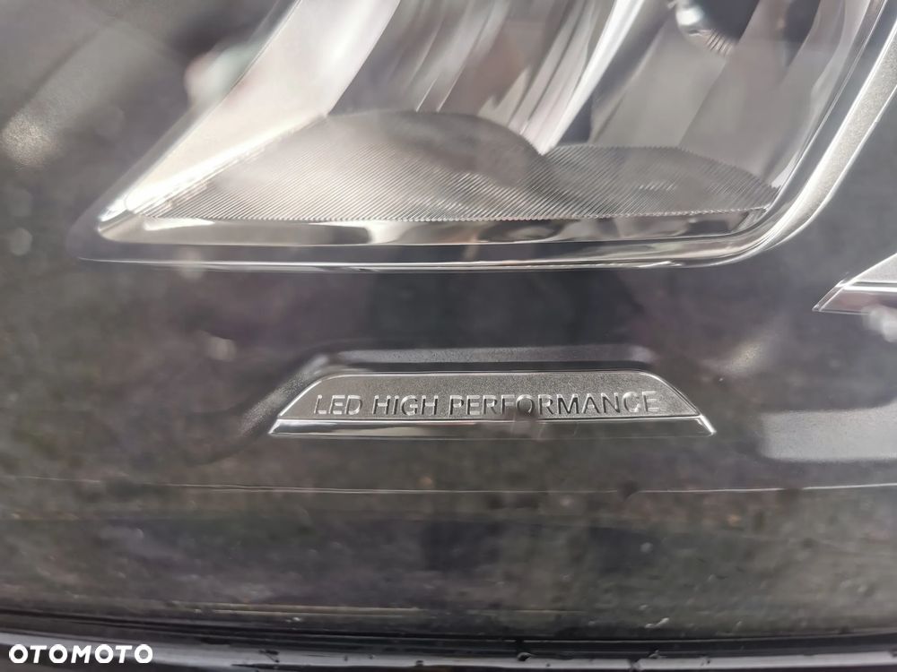 Mercedes-Benz CLA 220 4-Matic - 9