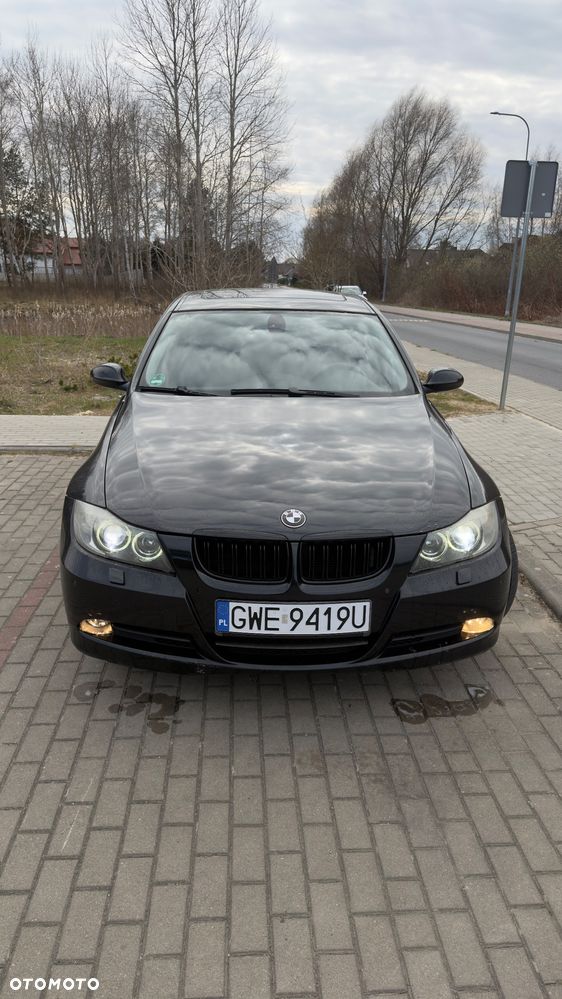 BMW Seria 3 325i - 5
