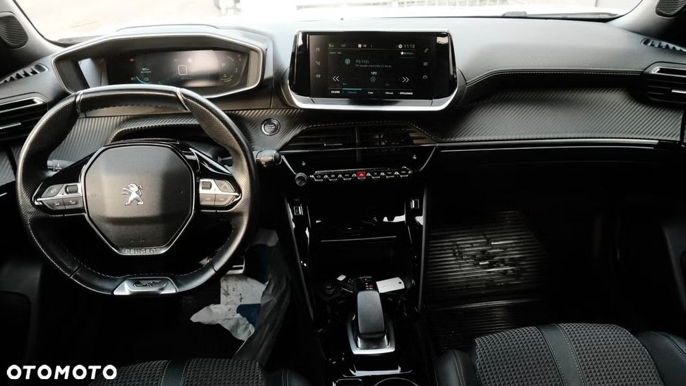 Peugeot 2008 136 GT - 6