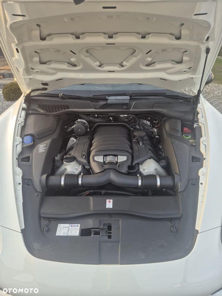 Porsche Cayenne - 20