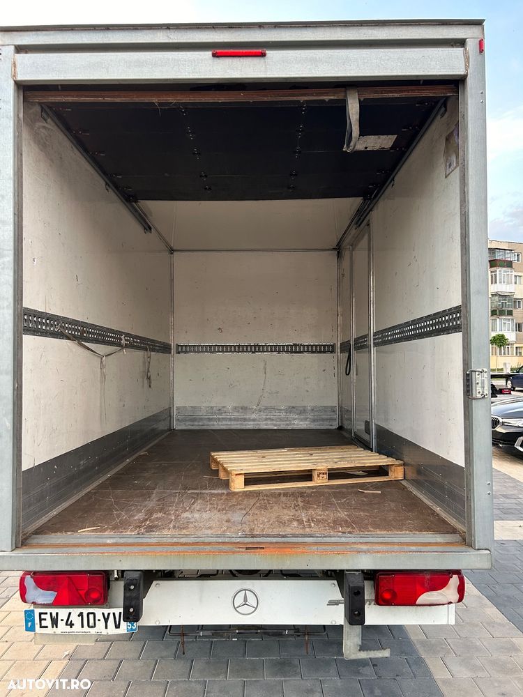 Mercedes-Benz Sprinter - 8