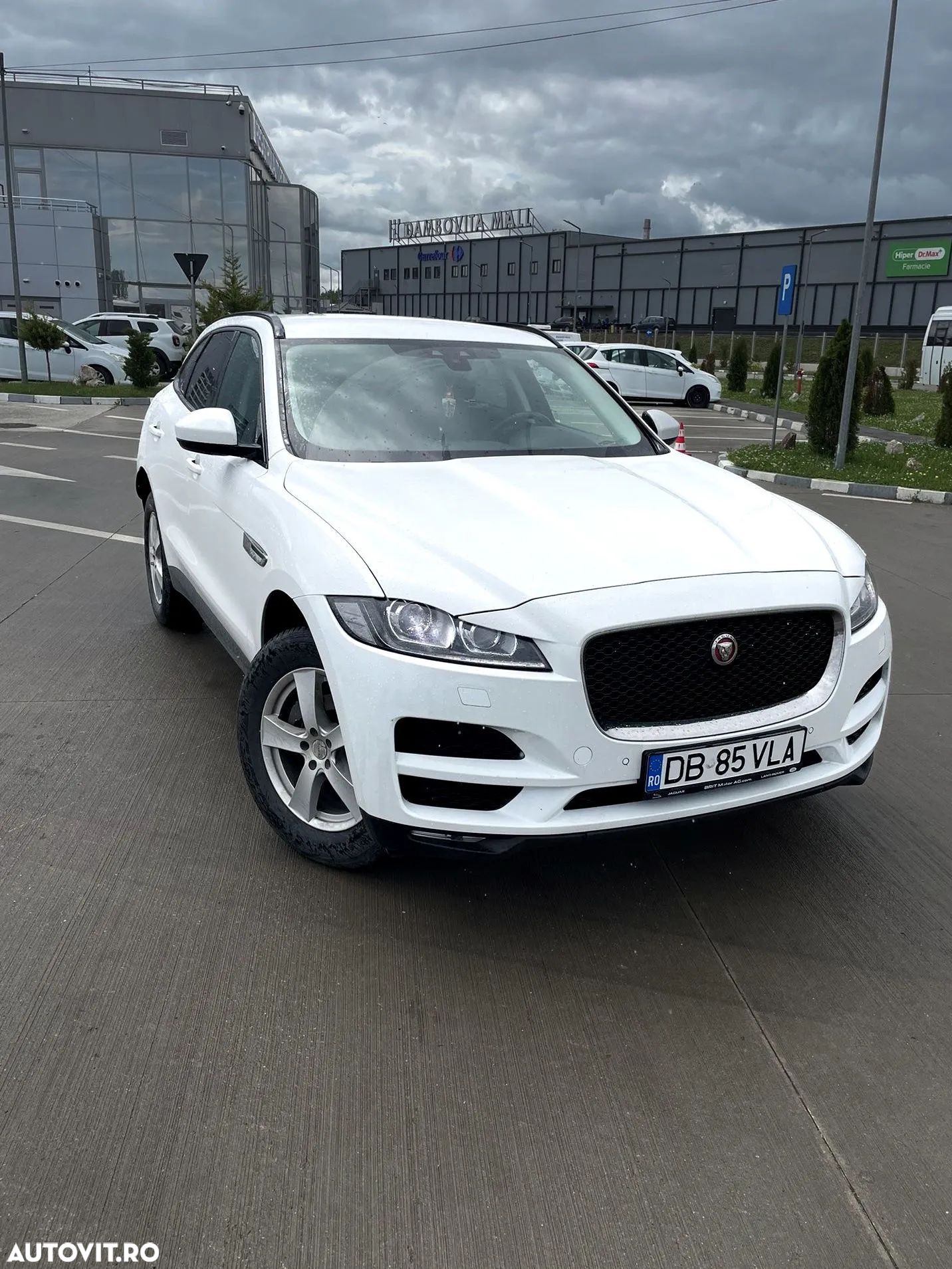 Jaguar F-Pace 20d AWD Pure - 1