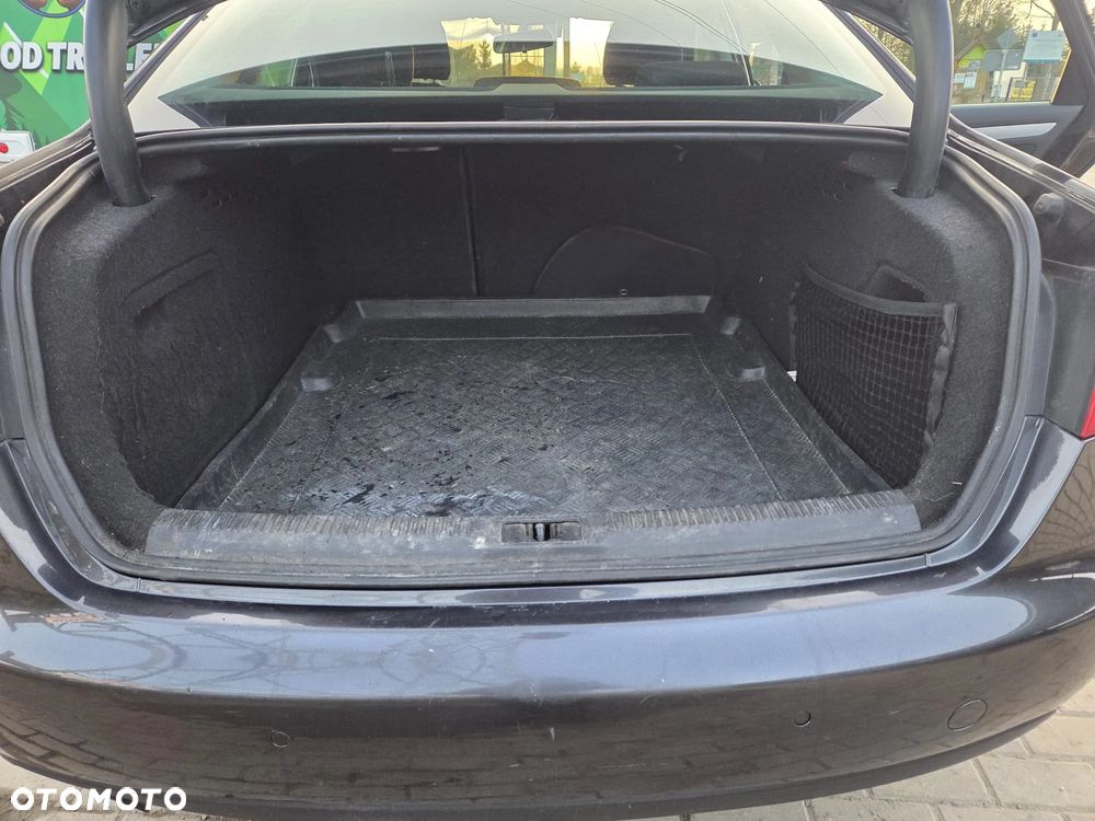 Audi A4 Limousine 2.0 TDI e DPF - 9