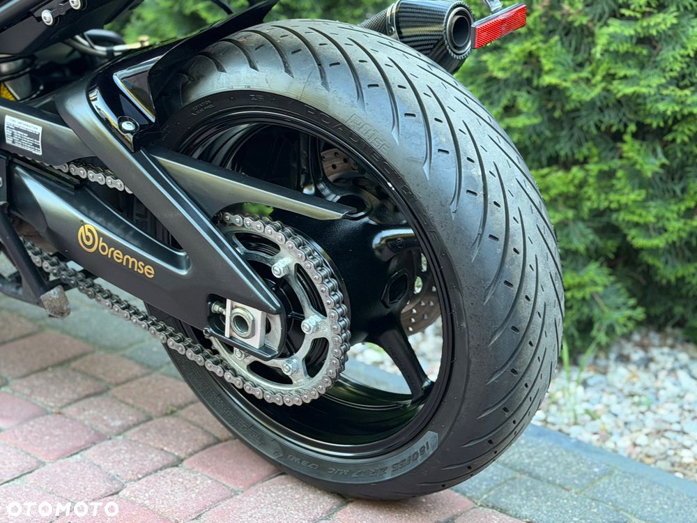 Yamaha FZ8 - 21