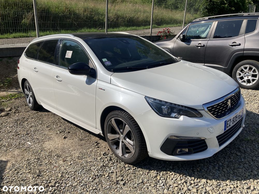 Peugeot 308 - 1