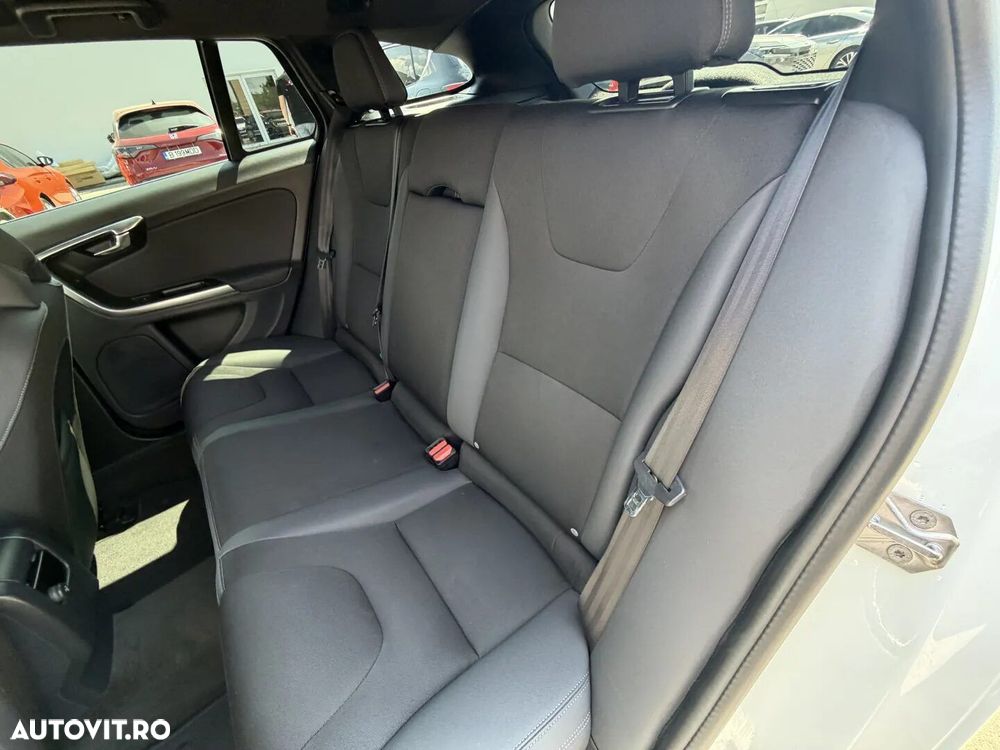Volvo V60 - 14