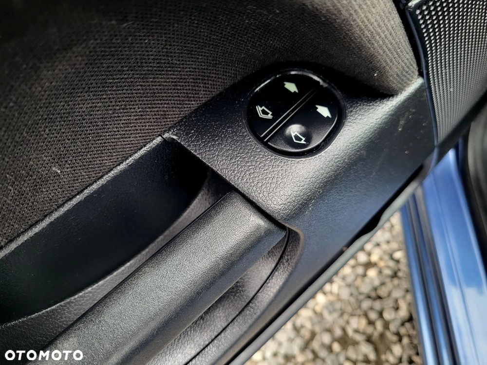 Ford Fiesta 1.3 Silver X - 19