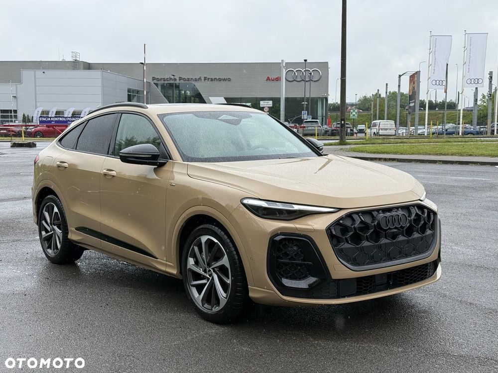 Audi Q5 Sportback - 8