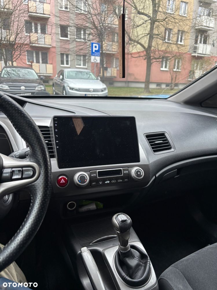 Honda Civic 1.8 Executive - 15