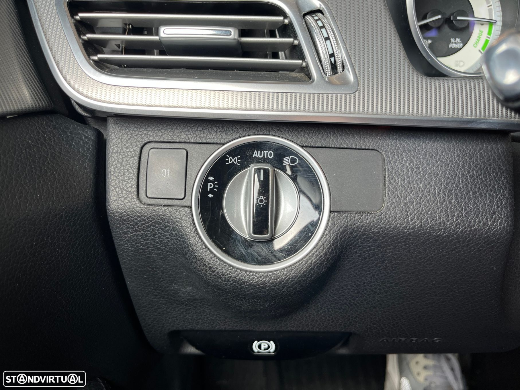 Mercedes-Benz E 300 Bluetec Hybrid Avantgarde - 18