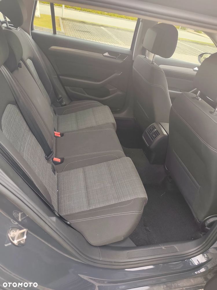 Volkswagen Passat 2.0 TDI EVO Business DSG - 13