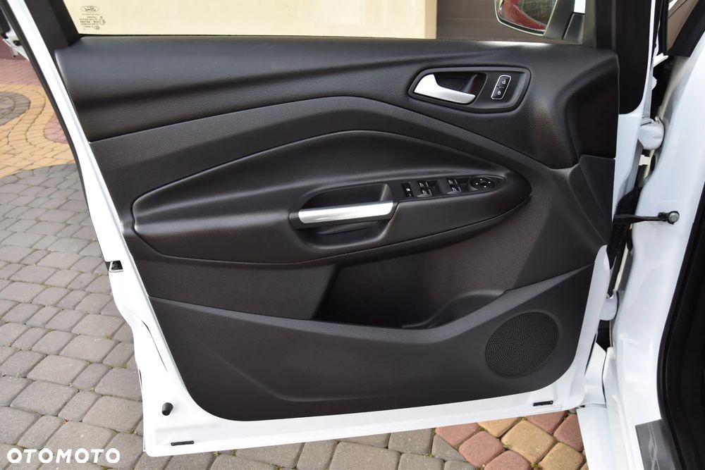 Ford Kuga 2.0 TDCi 4x4 Individual - 29