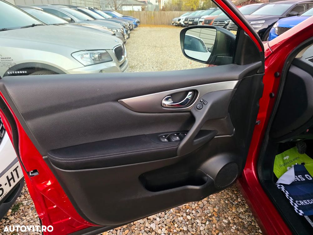 Nissan Qashqai 1.5 DCI N-Connecta - 21