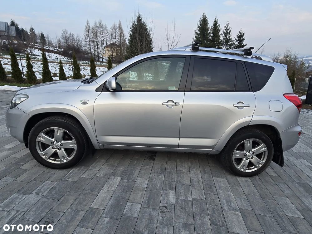 Toyota RAV4 2.2 D-4D Sol 180 - 2