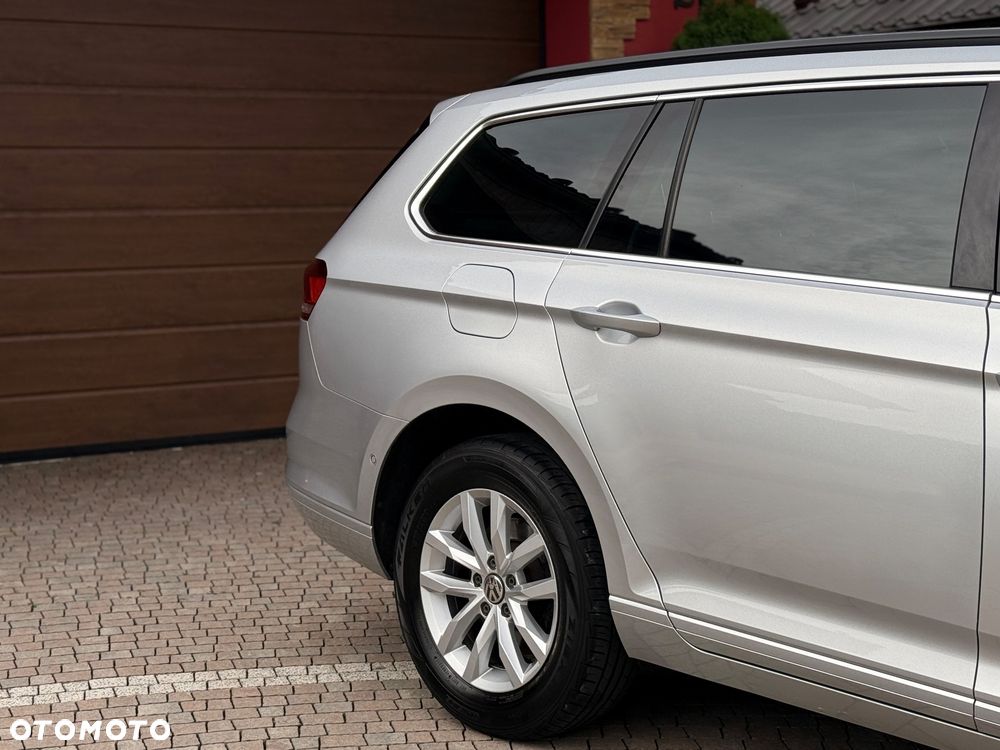 Volkswagen Passat 2.0 TDI SCR Comfortline DSG - 11