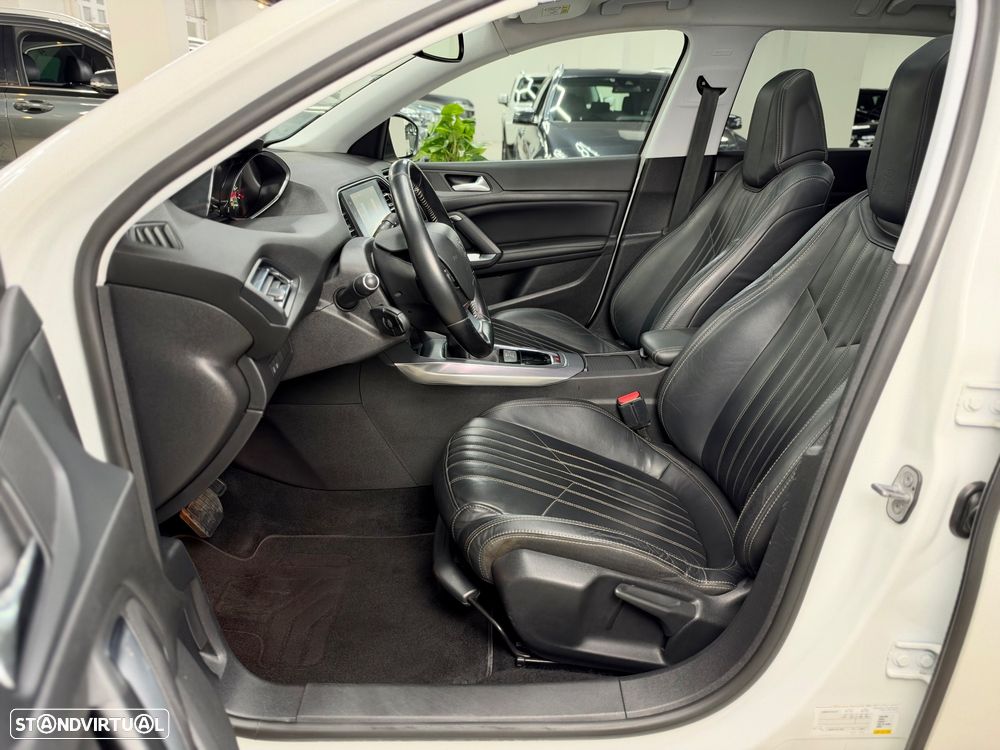 Peugeot 308 SW BlueHDi 120 EAT6 Stop & Start Allure - 14
