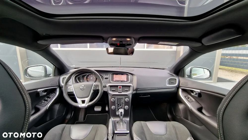 Volvo V40 T3 Geartronic RDesign - 30