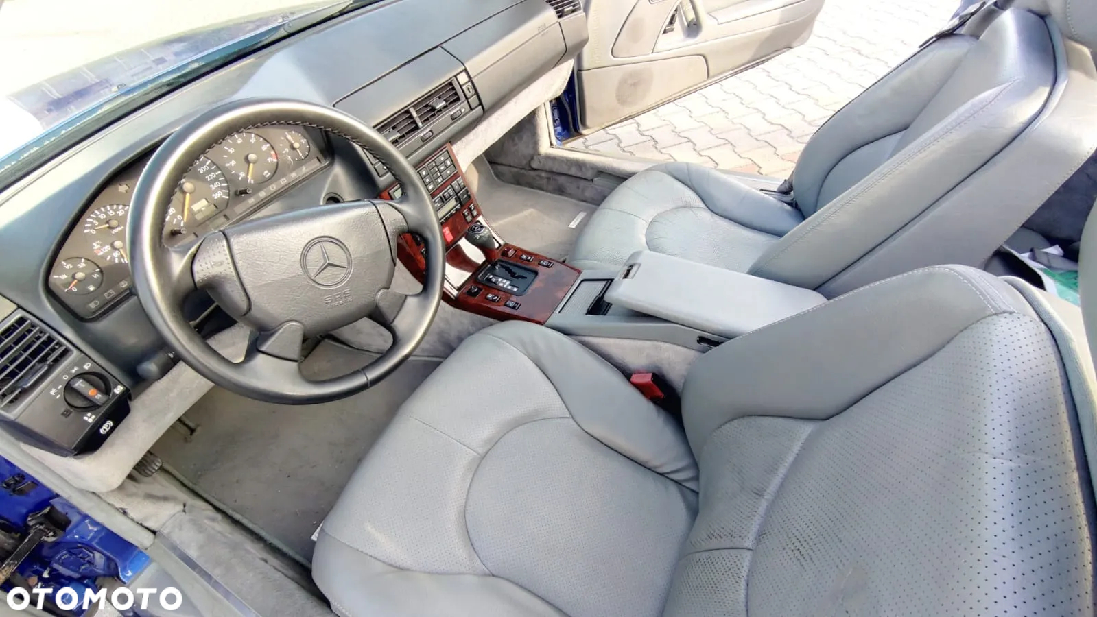 Mercedes-Benz SL 320 - 24