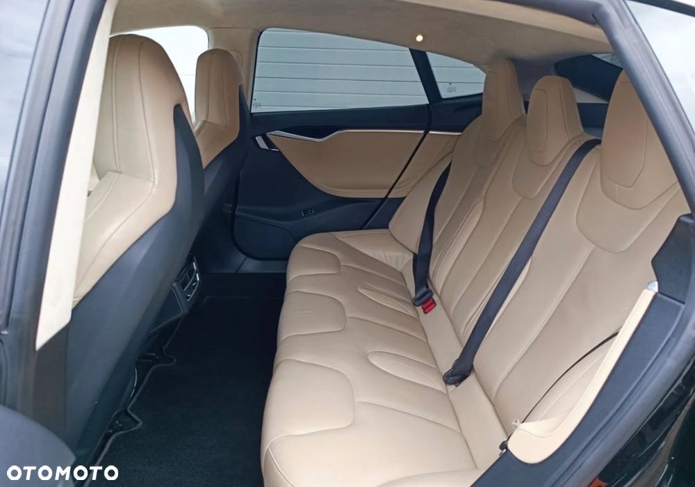 Tesla Model S 85D Allradantrieb - 8