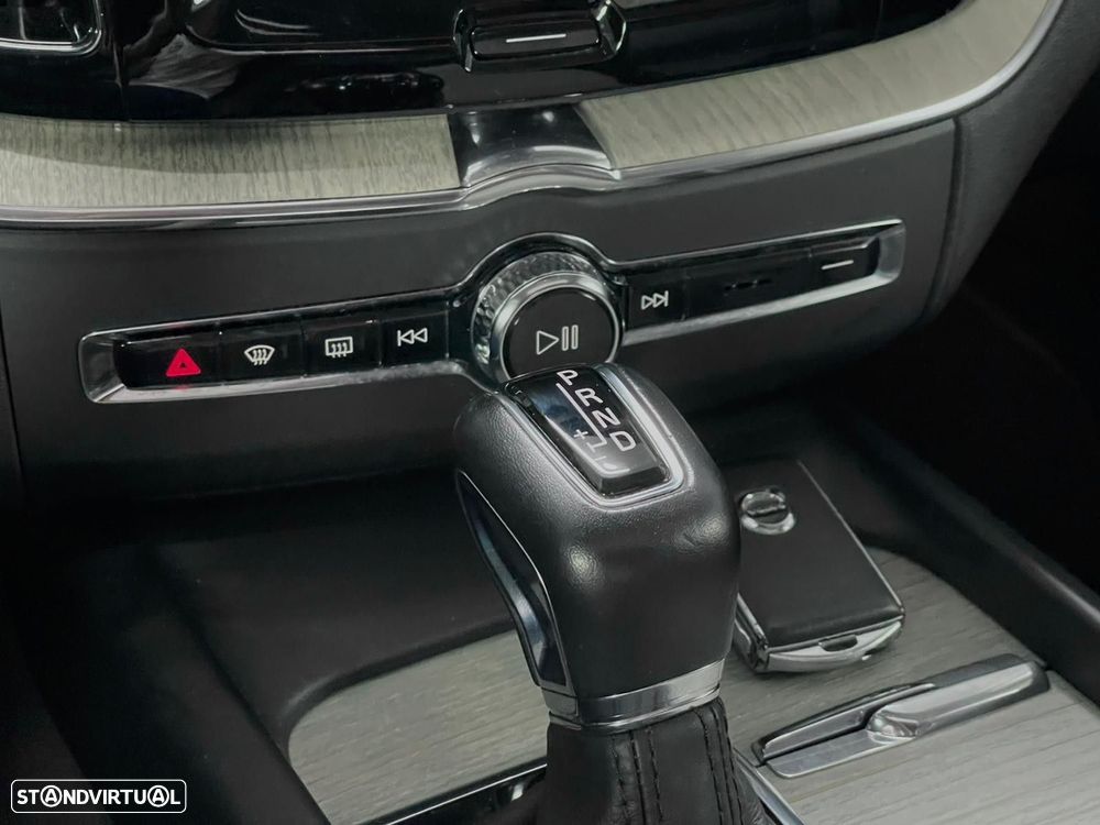 Volvo XC 60 - 24