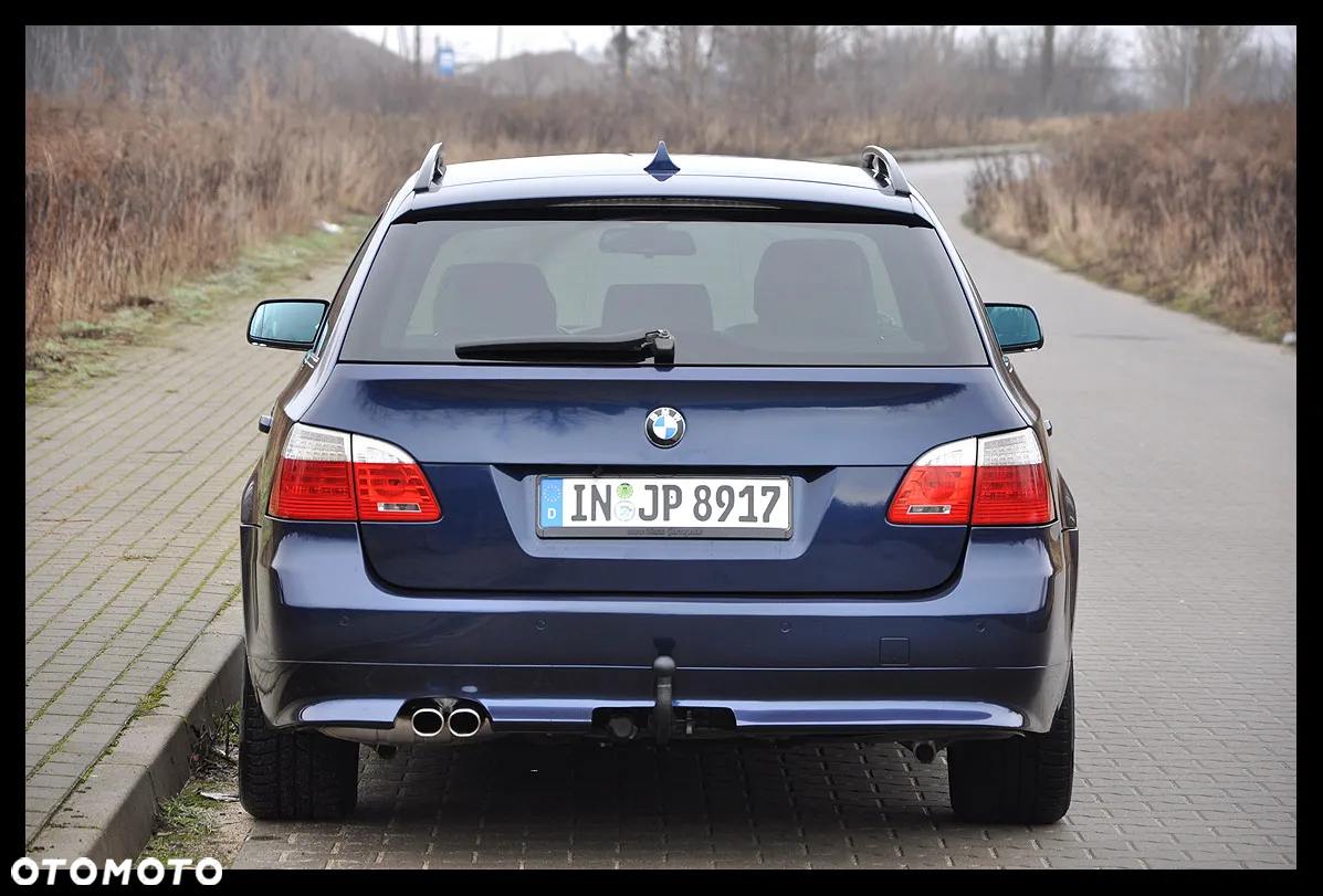 BMW Seria 5 525xi Touring Edition Lifestyle - 10