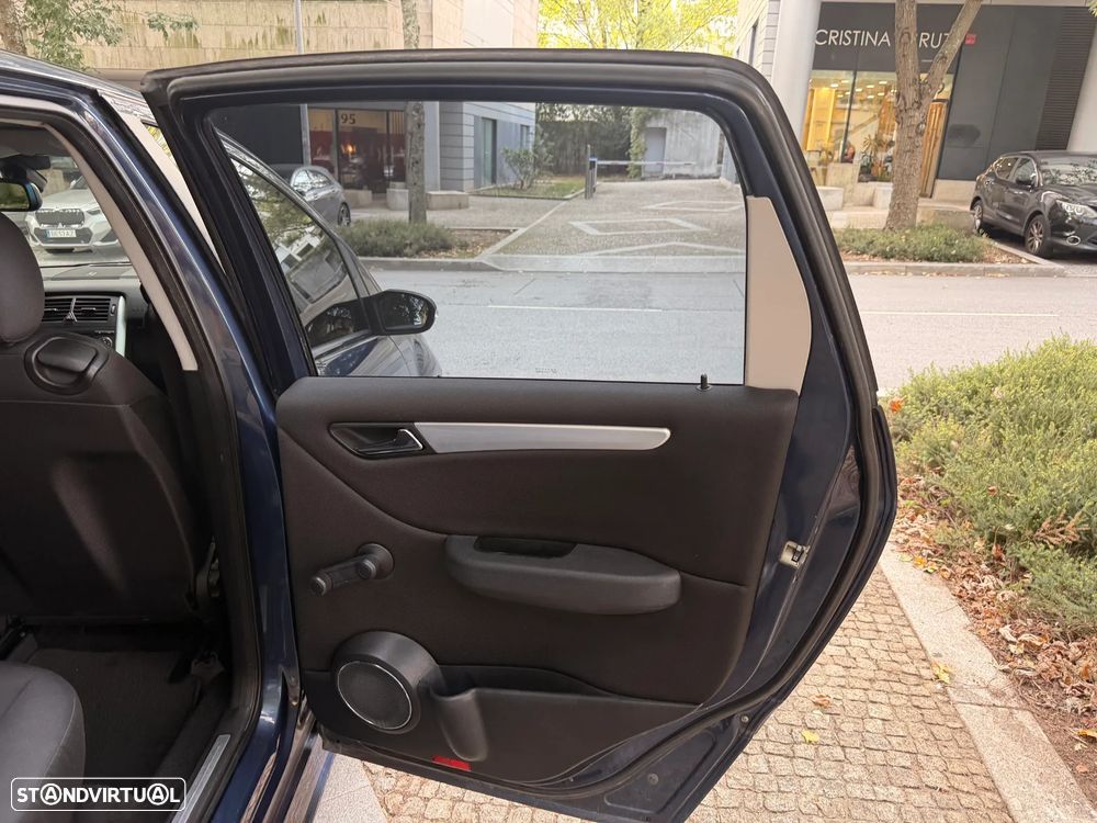 Mercedes-Benz B 180 CDi Autotronic - 20