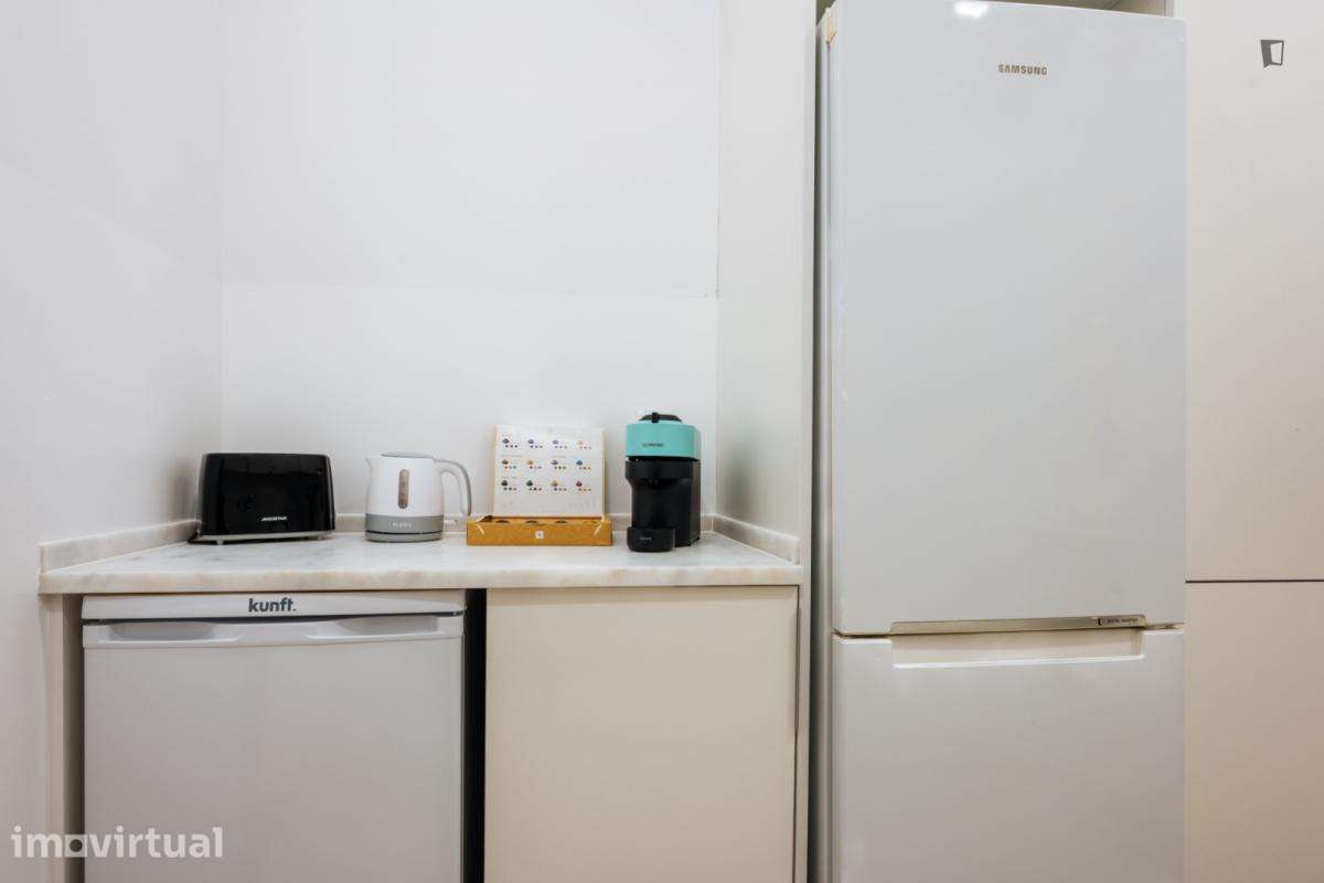 Quarto - localizado em Arroios Lisbon - Grande imagem: 5/37