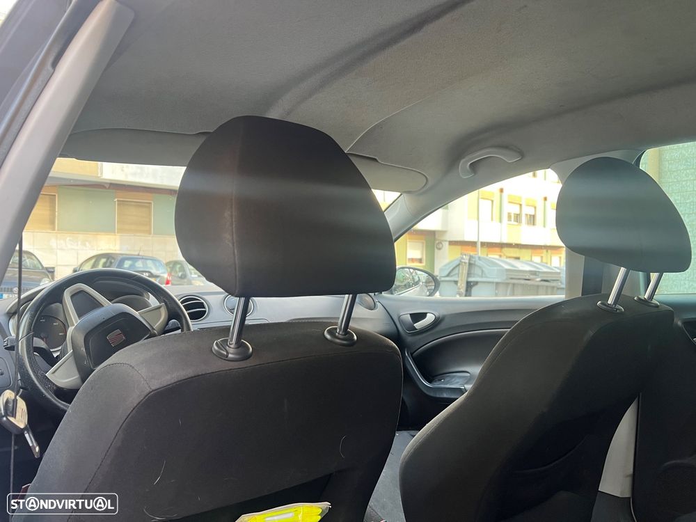 SEAT Ibiza 1.6 TDI 25 Anos DPF - 6
