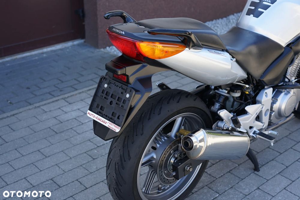 Honda CBF - 7